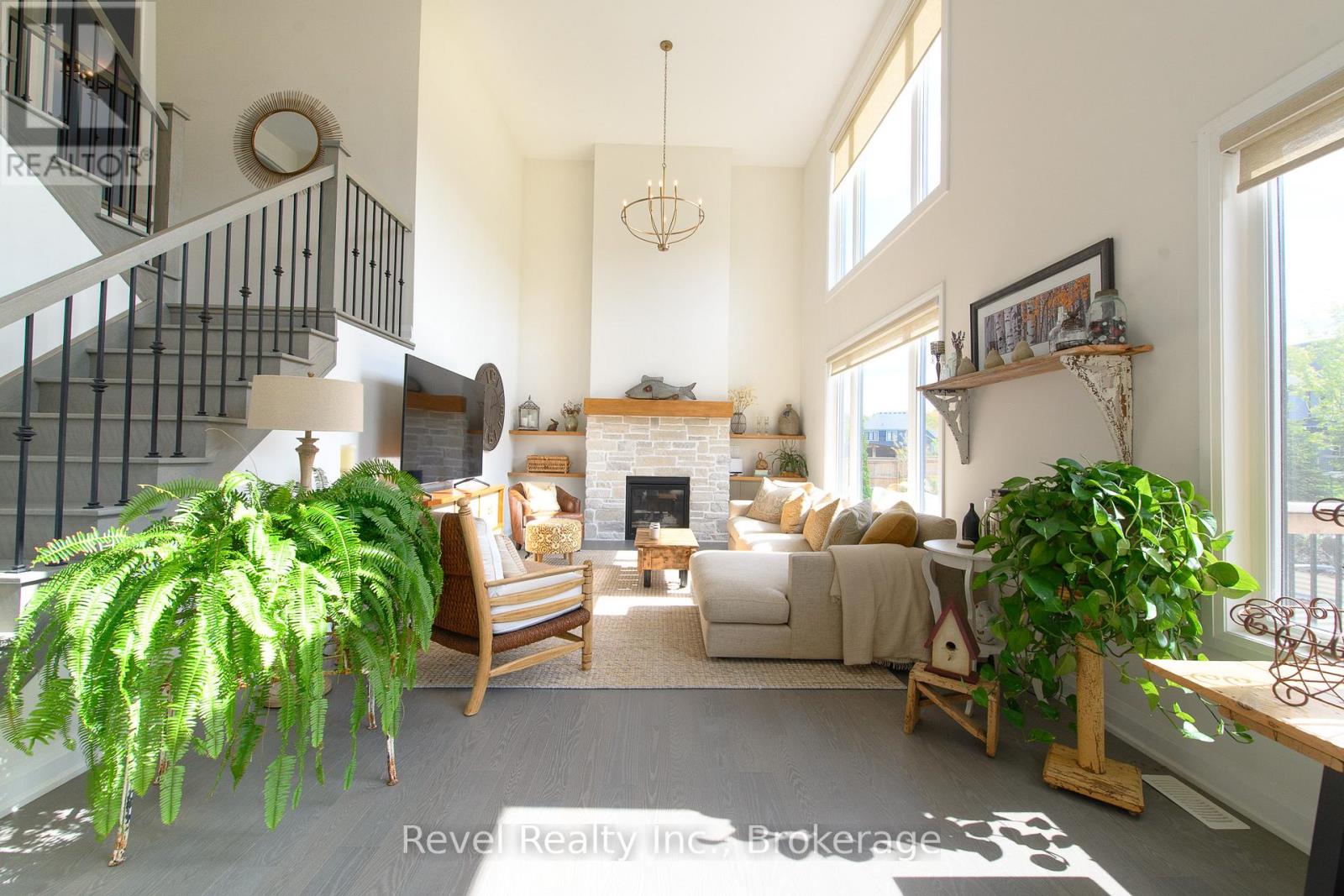 101 Reed Way, Blue Mountains, Ontario L9Y 0V1 - Photo 3 - X12960636