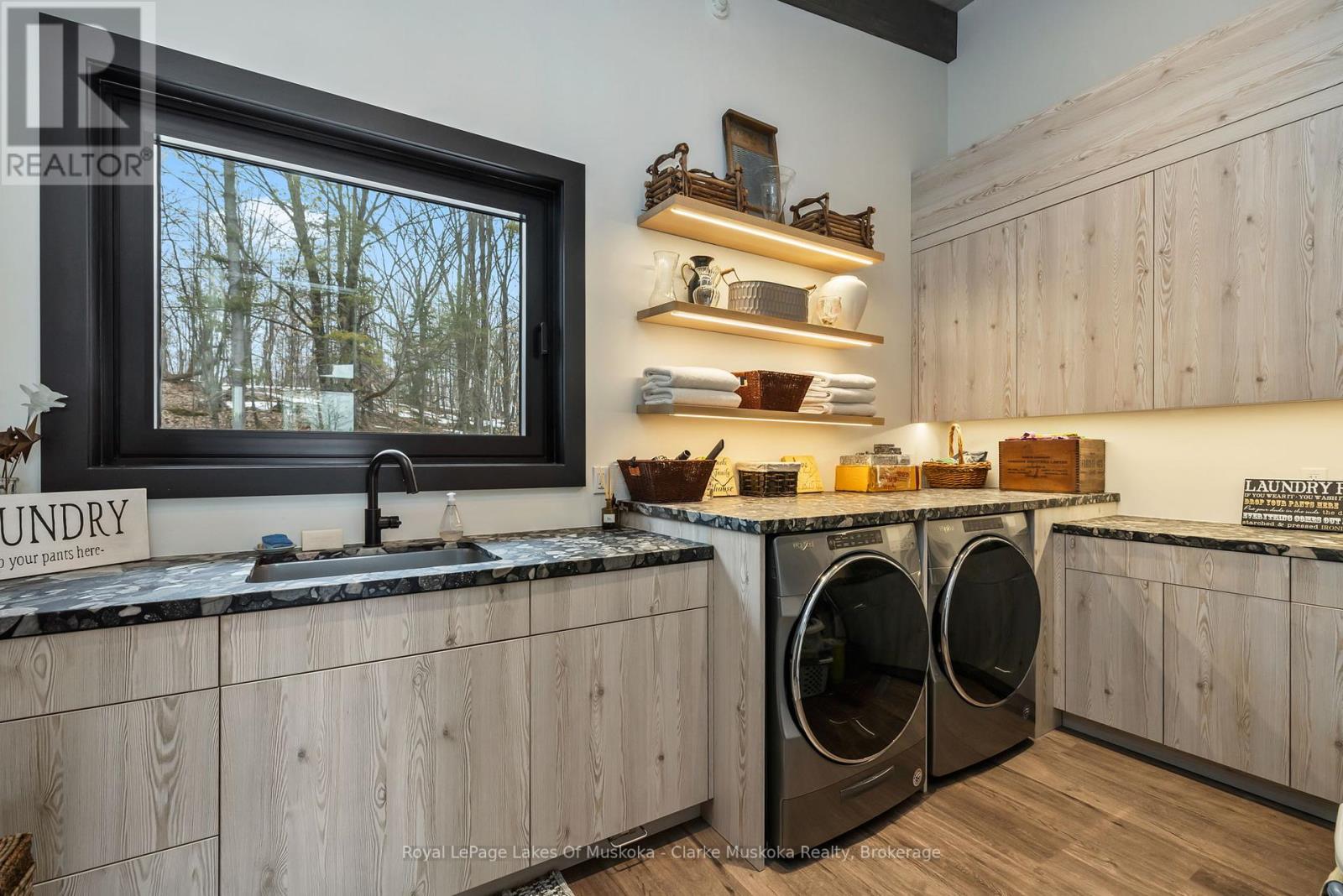 1210 Falkenburg Road, Bracebridge, Ontario P1L 1X4 - Photo 17 - X12960712