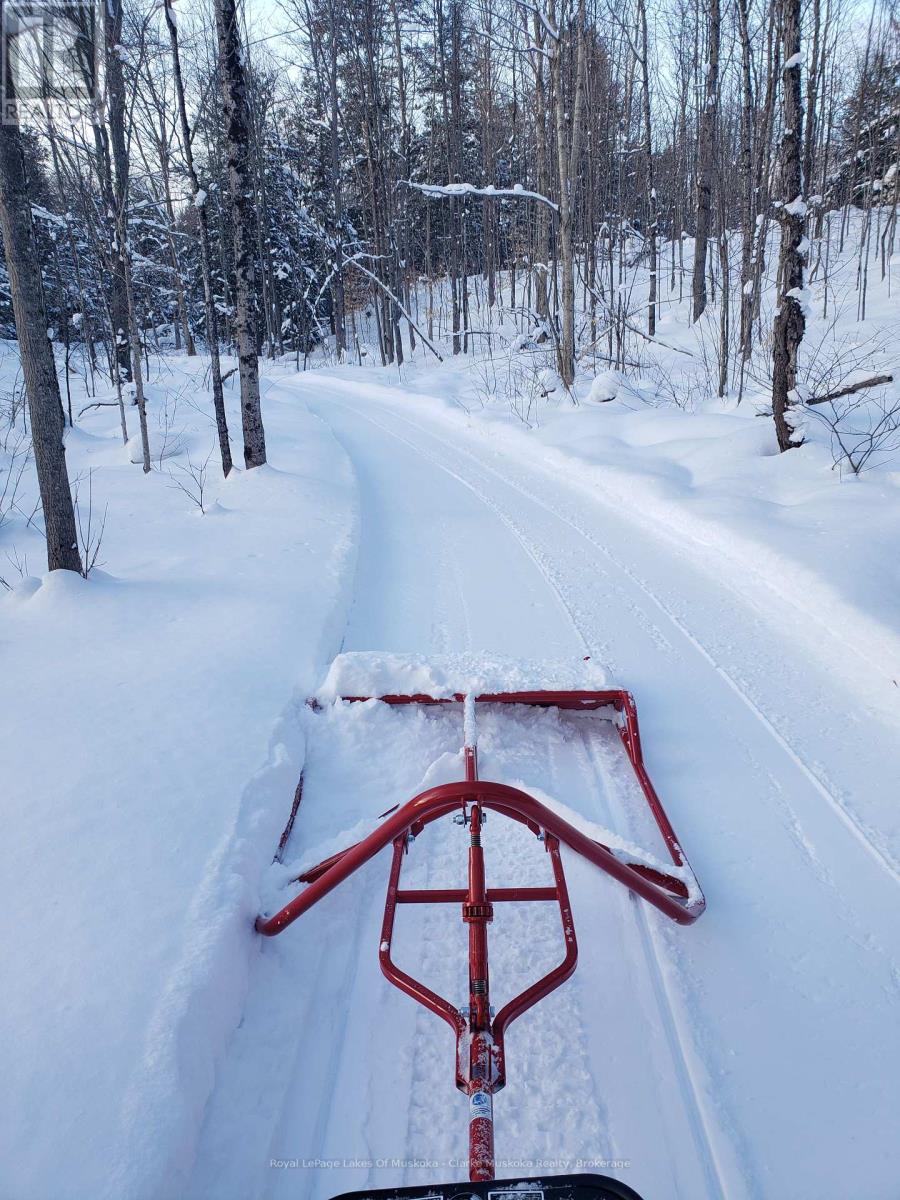1210 Falkenburg Road, Bracebridge, Ontario P1L 1X4 - Photo 28 - X12960712