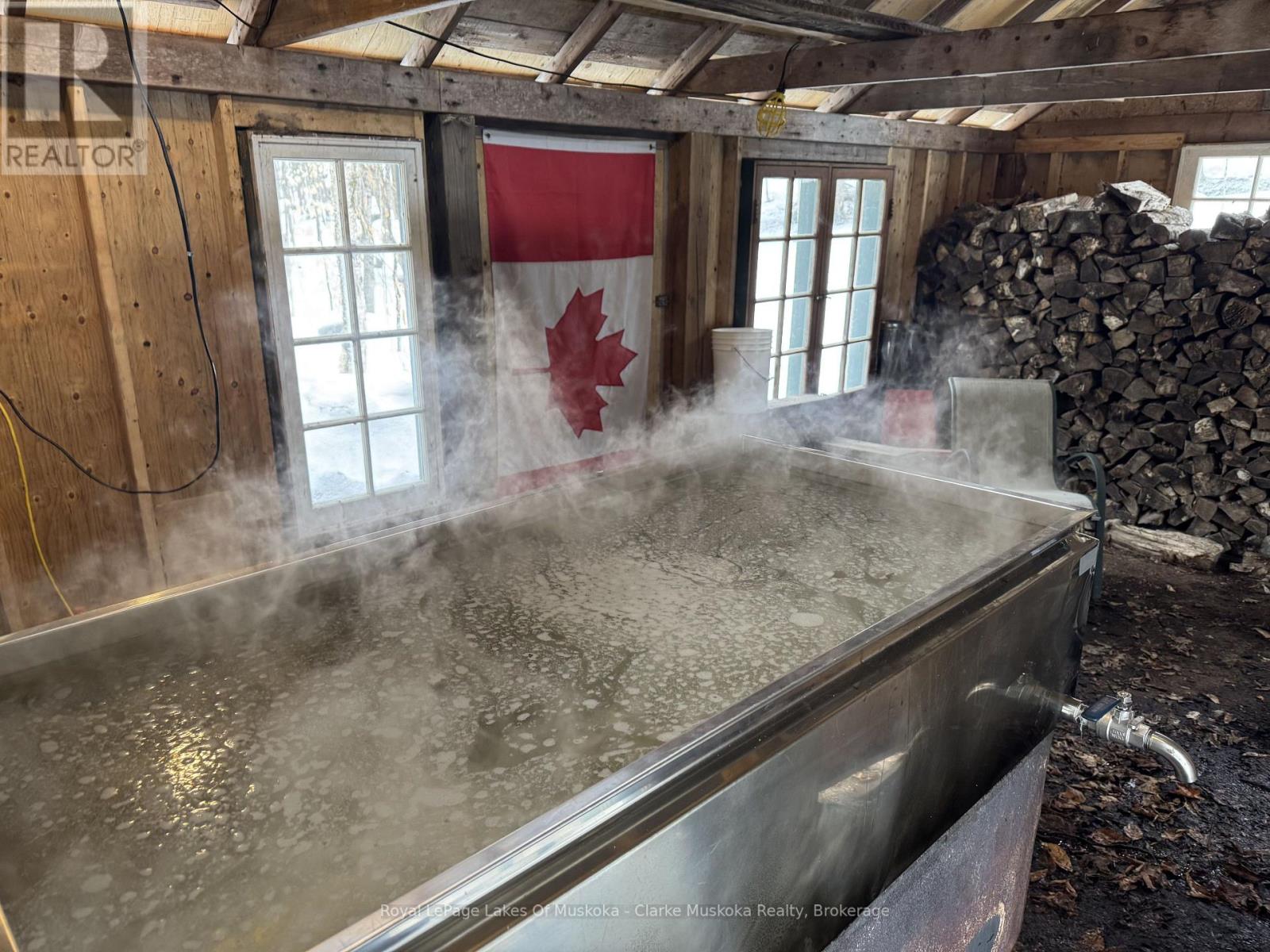 1210 Falkenburg Road, Bracebridge, Ontario P1L 1X4 - Photo 32 - X12960712