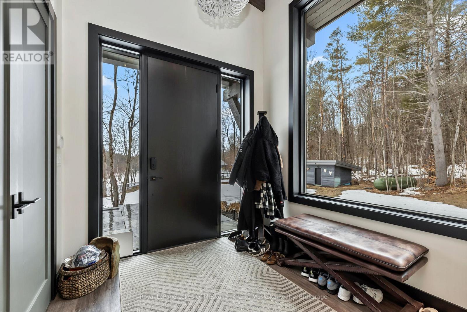 1210 Falkenburg Road, Bracebridge, Ontario P1L 1X4 - Photo 5 - X12960712