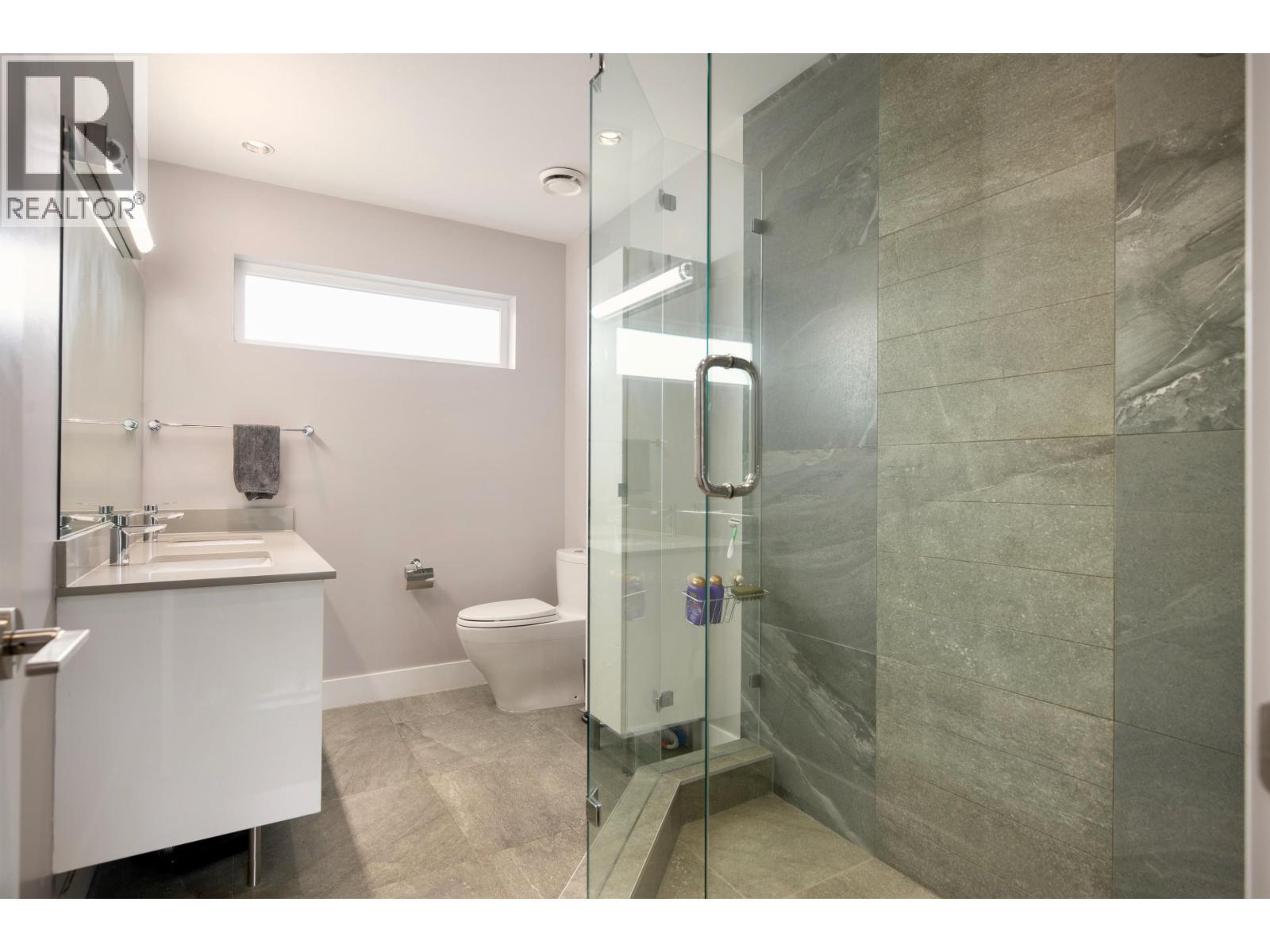 4 2358 Western Avenue, North Vancouver, British Columbia  V7M 2L3 - Photo 18 - R3107021