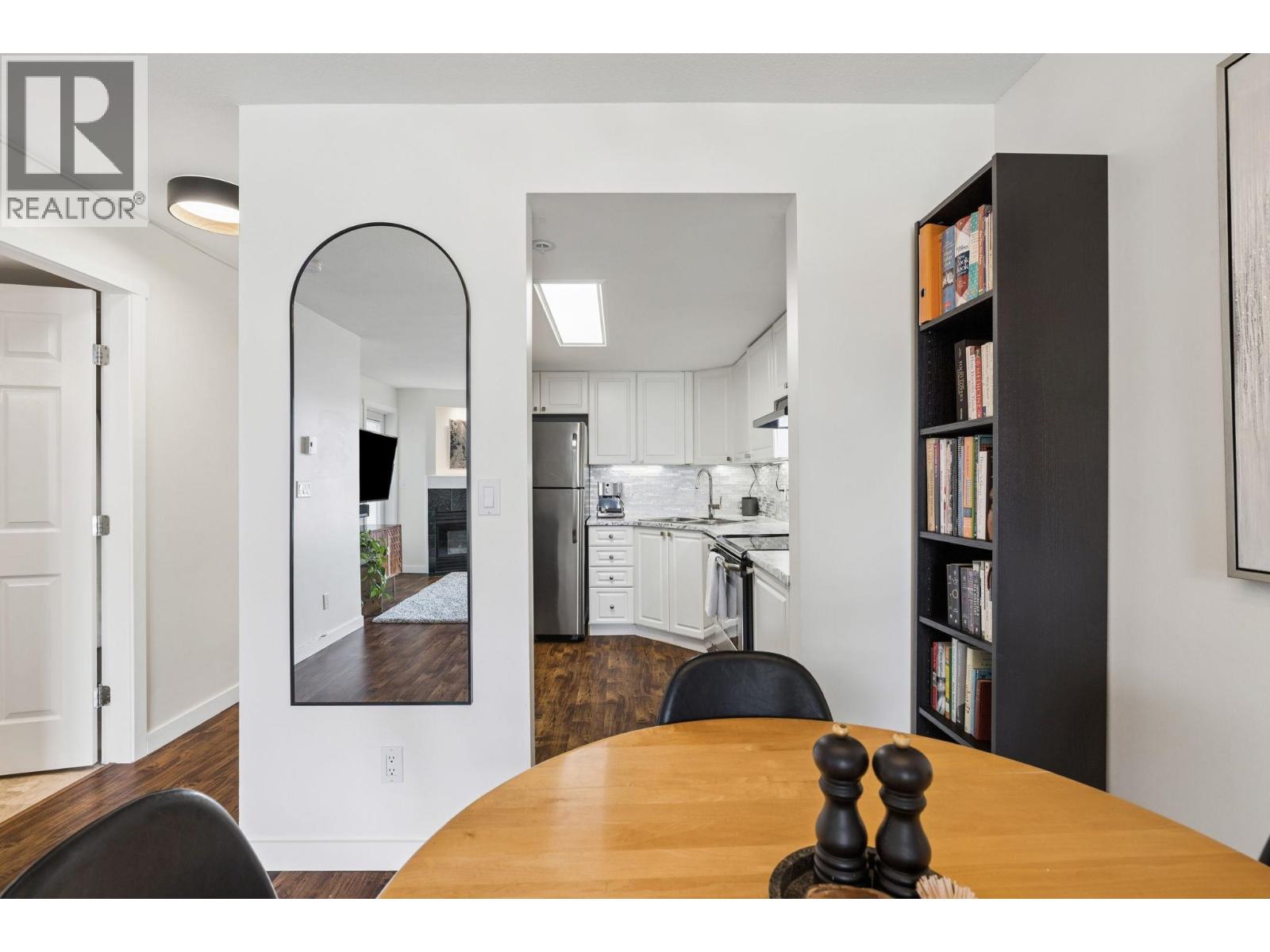 301 1519 Grant Avenue, Port Coquitlam, British Columbia  V3B 7S8 - Photo 7 - R3107036