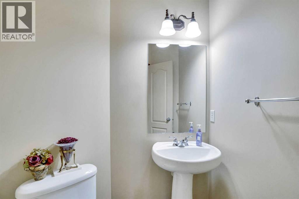 160 Tremblant Way Sw, Calgary, Alberta  T3H 0B8 - Photo 16 - A2298595