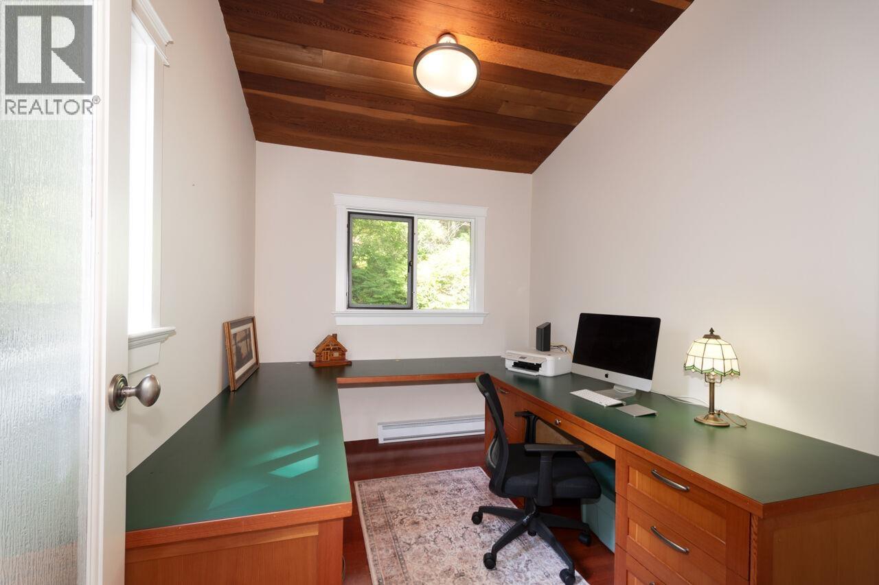 896 Taylor Road, Bowen Island, British Columbia  V0N 1G1 - Photo 23 - R3107031