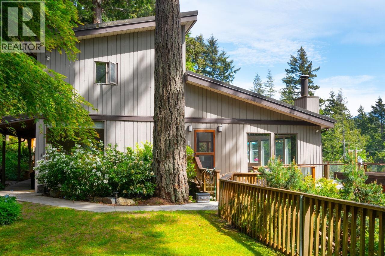 896 Taylor Road, Bowen Island, British Columbia  V0N 1G1 - Photo 3 - R3107031