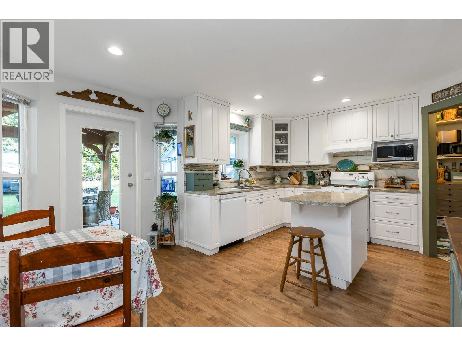 26497 126 Avenue, Maple Ridge, British Columbia  V2W 1C9 - Photo 8 - R3107037