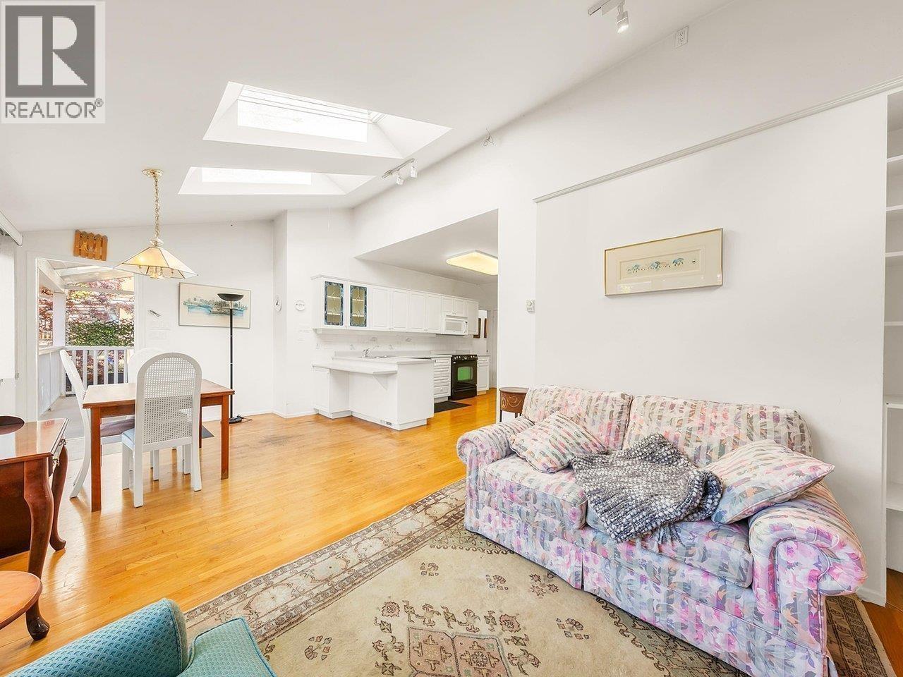 1967 W 42nd Avenue, Vancouver, British Columbia  V6M 2B2 - Photo 16 - R3107045