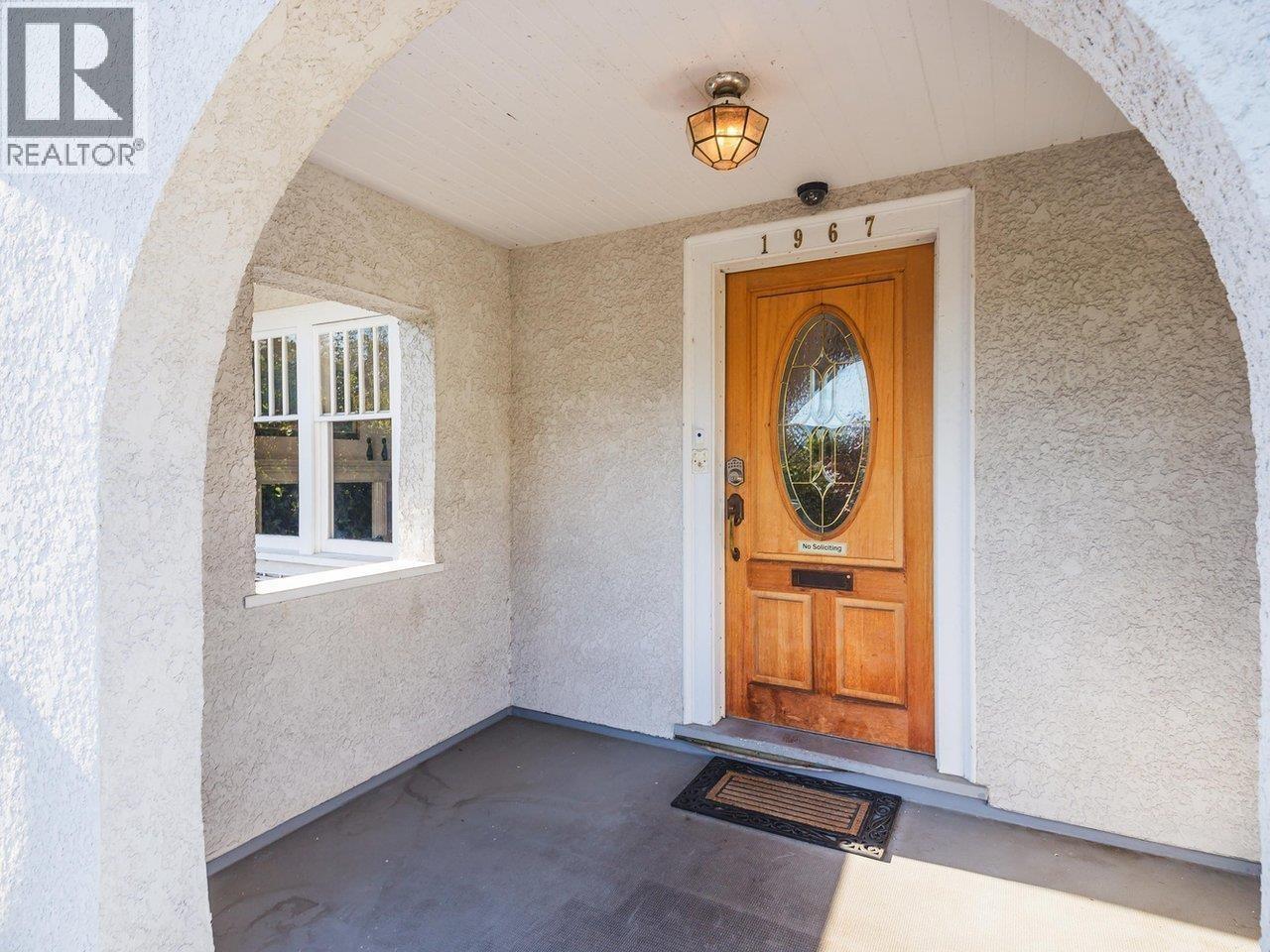 1967 W 42nd Avenue, Vancouver, British Columbia  V6M 2B2 - Photo 3 - R3107045