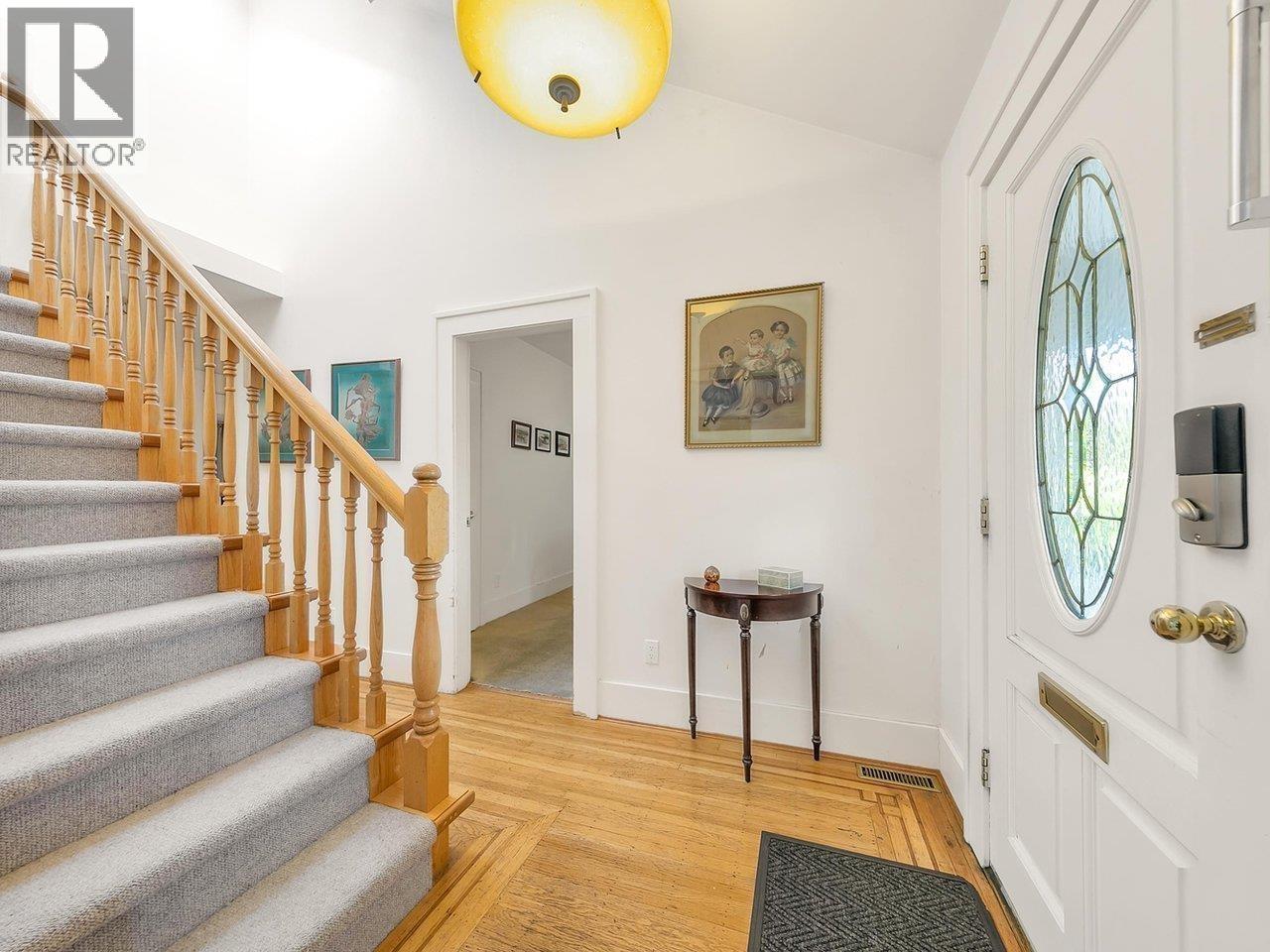 1967 W 42nd Avenue, Vancouver, British Columbia  V6M 2B2 - Photo 4 - R3107045