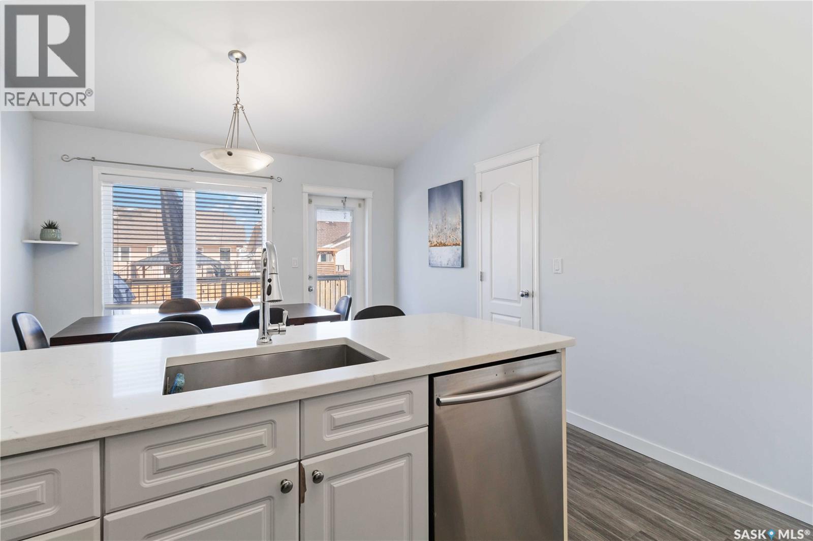 330 Sears Cove, Saskatoon, Saskatchewan  S7N 4V7 - Photo 14 - SK031572