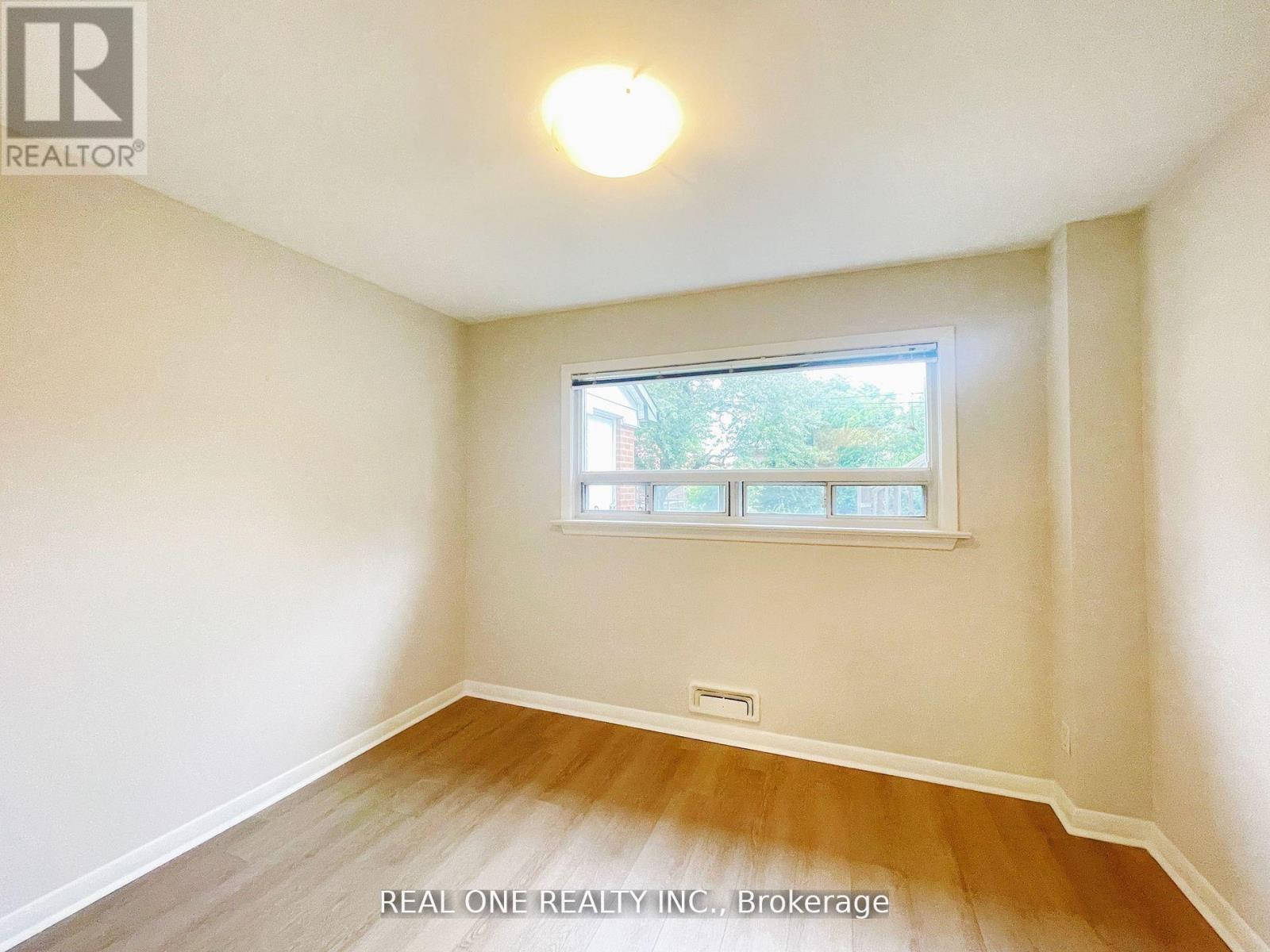 48 Lionel Heights Crescent, Toronto, Ontario  M3A 1M1 - Photo 16 - C12960718