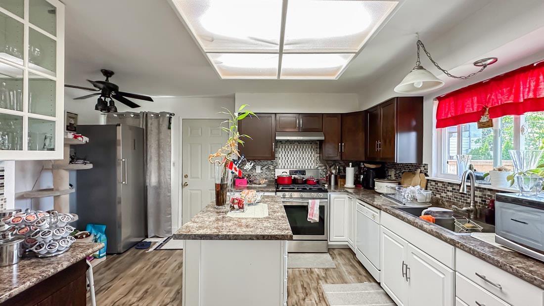 11590 140a Street, Surrey, British Columbia  V3R 3J3 - Photo 10 - R3107052