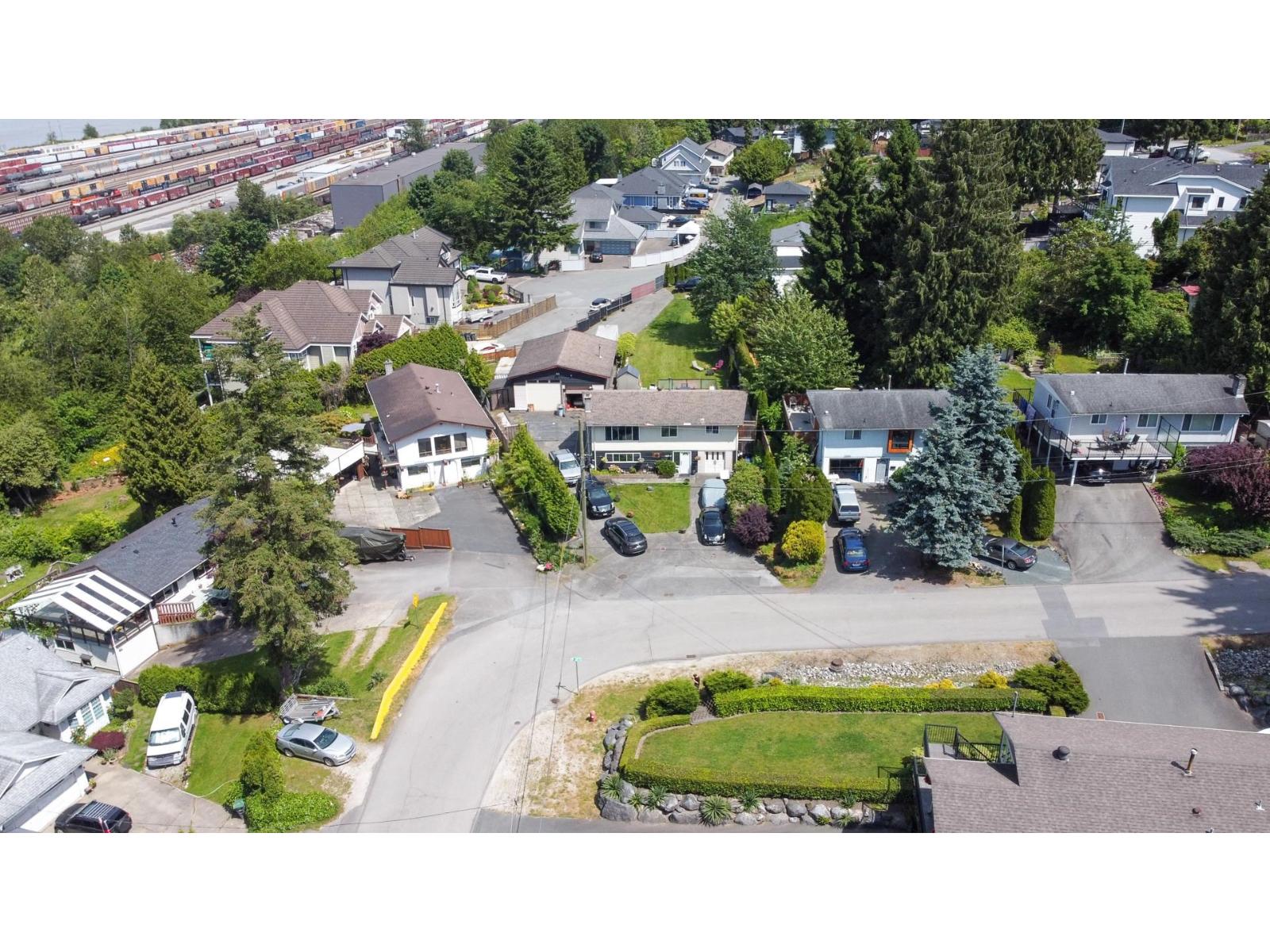 11590 140a Street, Surrey, British Columbia  V3R 3J3 - Photo 35 - R3107052