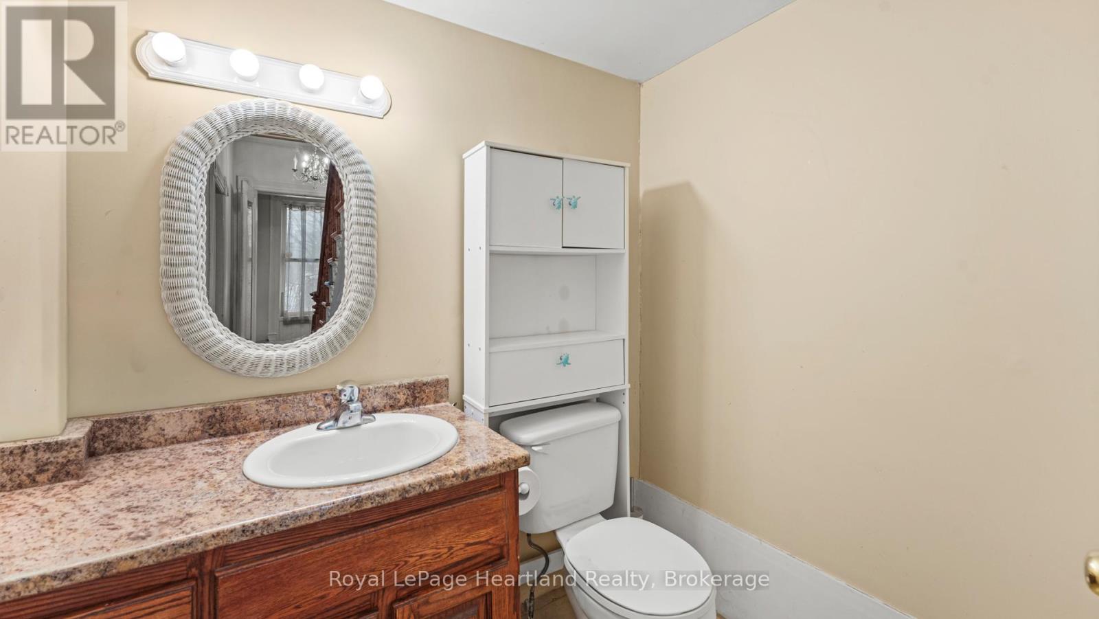 190 Albert Street, Central Huron, Ontario N0M 1L0 - Photo 15 - X12958258