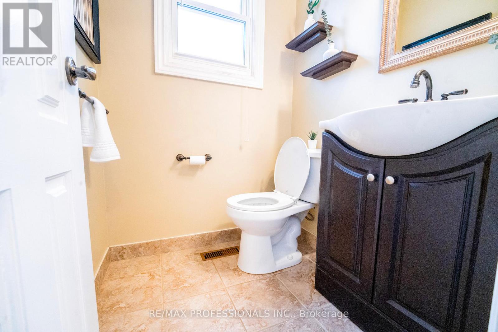 1 Bluefin Crescent, Toronto, Ontario  M1H 2K9 - Photo 18 - E12960650