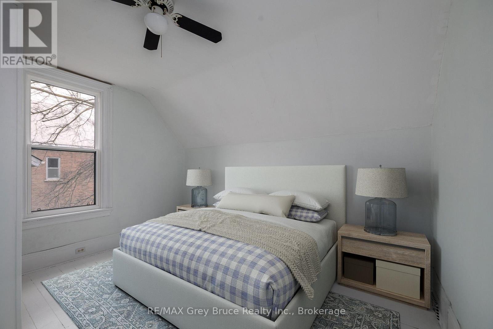 902 2nd Avenue W, Owen Sound, Ontario N4K 4M7 - Photo 15 - X12960484