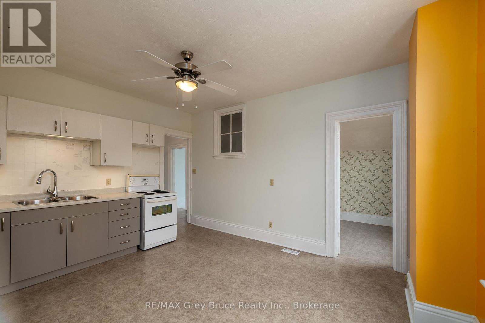 902 2nd Avenue W, Owen Sound, Ontario N4K 4M7 - Photo 22 - X12960484