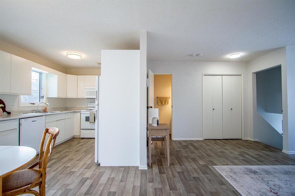 282 Third Street, Steinbach, Manitoba  R5G 0T8 - Photo 11 - 202606393