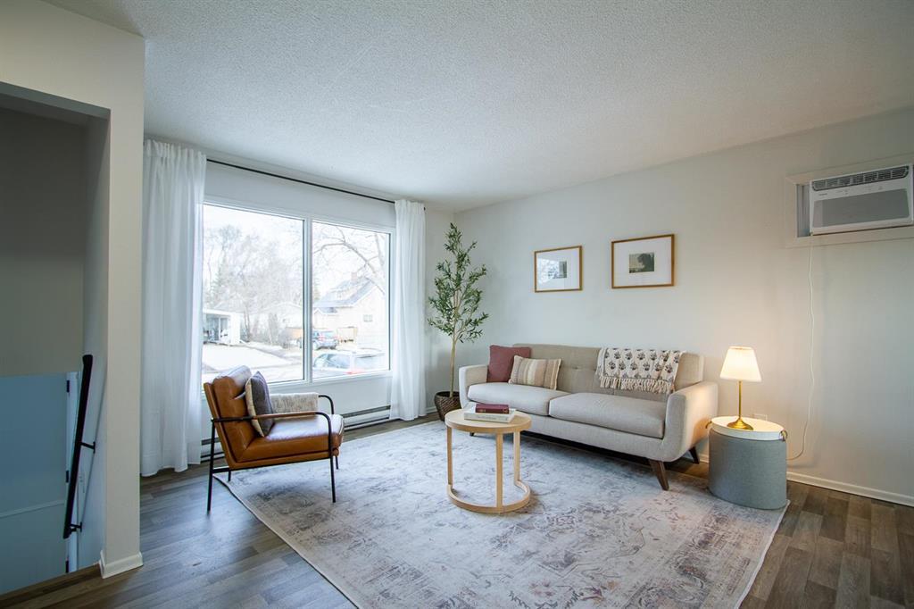 282 Third Street, Steinbach, Manitoba  R5G 0T8 - Photo 7 - 202606393