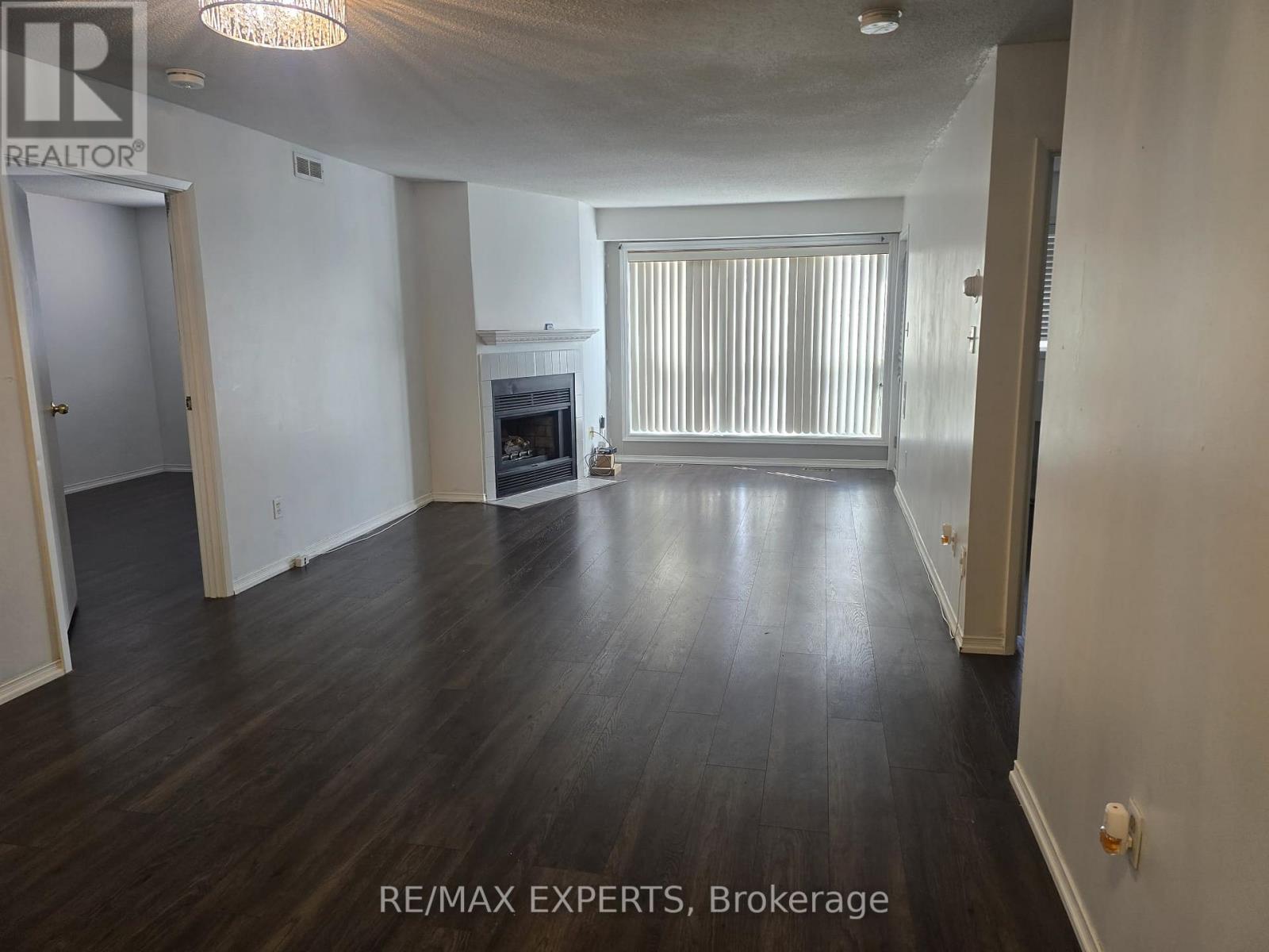 210 - 120 Bell Farm Road, Barrie, Ontario  L4M 6J2 - Photo 3 - S12960736