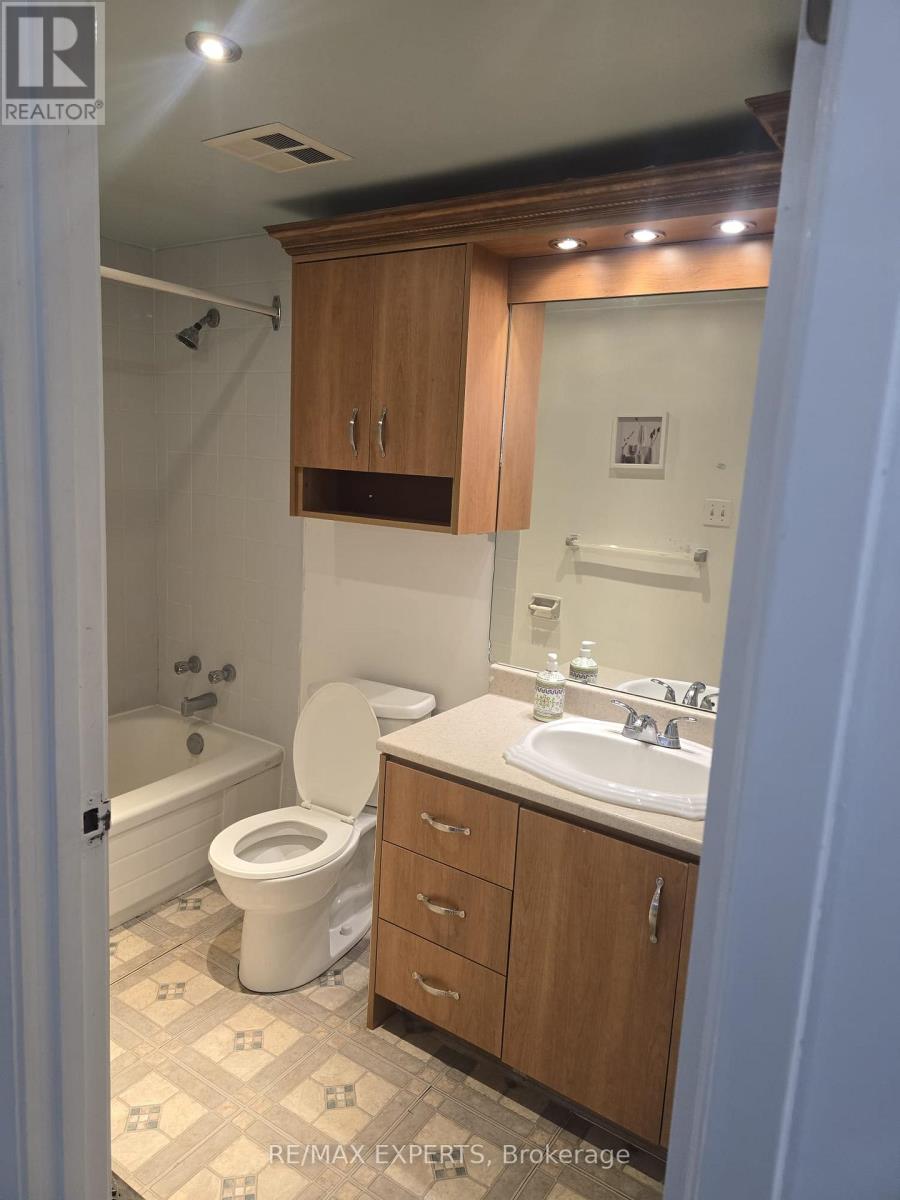 210 - 120 Bell Farm Road, Barrie, Ontario  L4M 6J2 - Photo 8 - S12960736