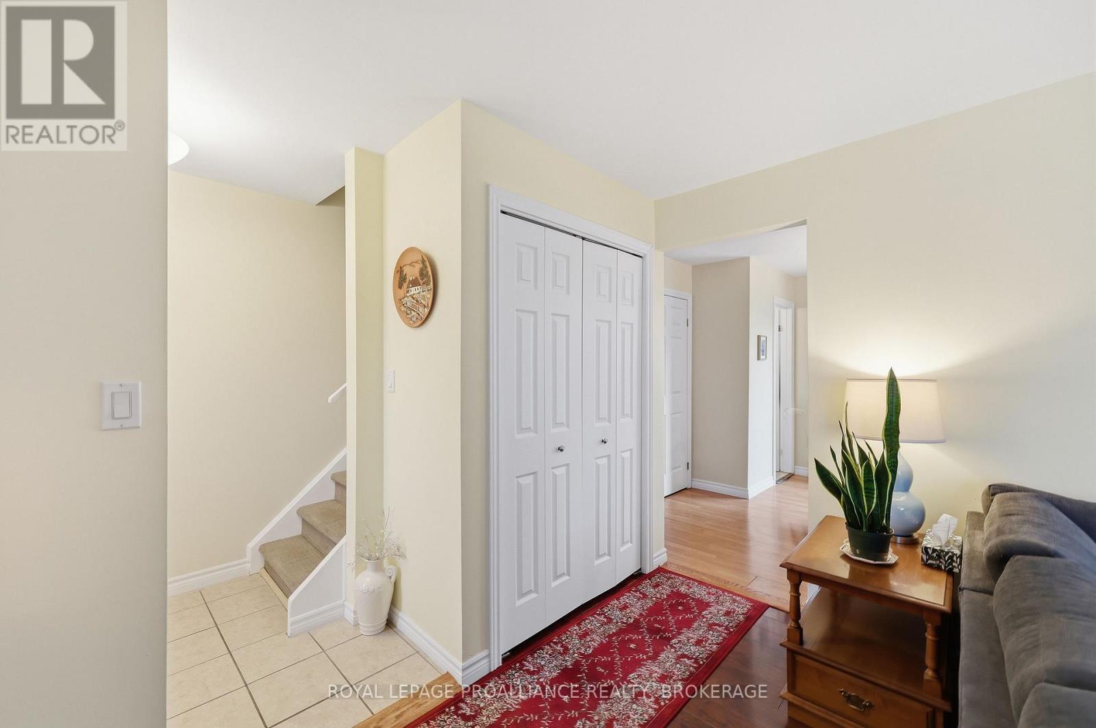 5 - 9 Winchester Drive, Greater Napanee, Ontario  K7R 3P9 - Photo 15 - X12930582