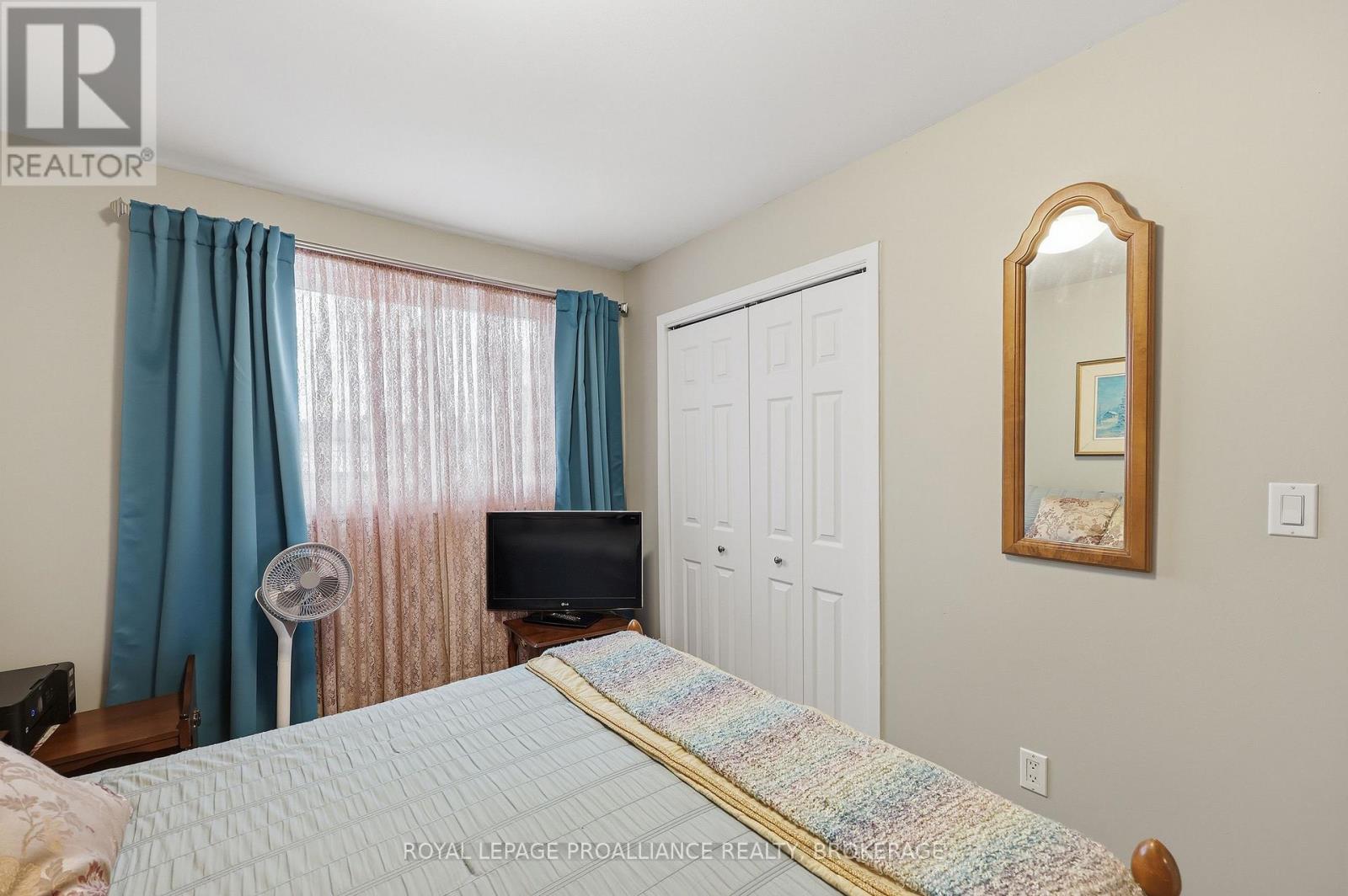 5 - 9 Winchester Drive, Greater Napanee, Ontario  K7R 3P9 - Photo 24 - X12930582