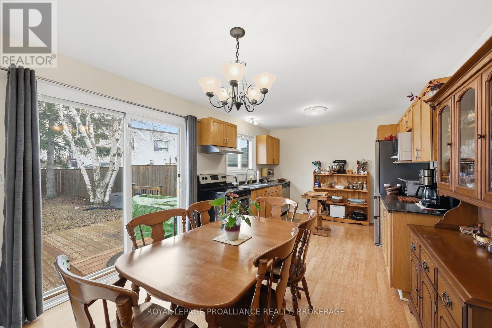 5 - 9 Winchester Drive, Greater Napanee, Ontario  K7R 3P9 - Photo 16 - X12930582