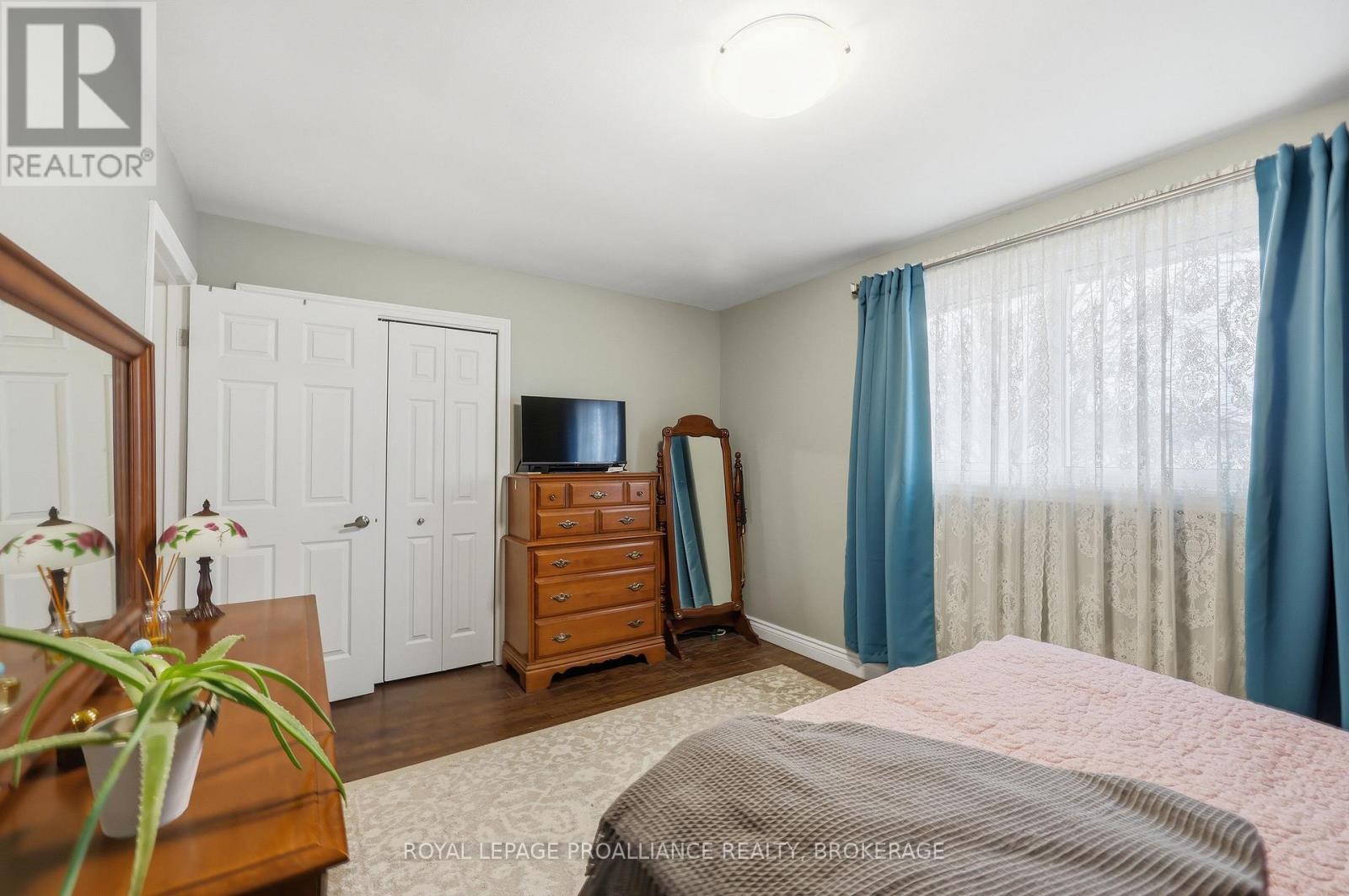 5 - 9 Winchester Drive, Greater Napanee, Ontario  K7R 3P9 - Photo 32 - X12930582