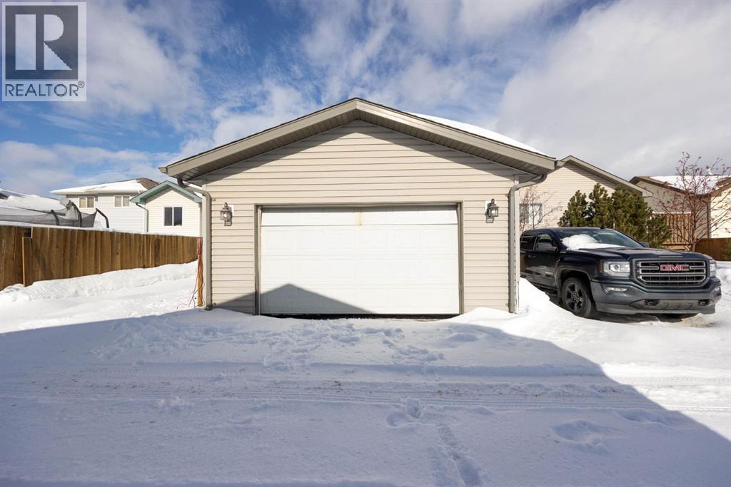 216 Parry Crescent, Fort Mcmurray, Alberta  T9K 0A4 - Photo 21 - A2291822