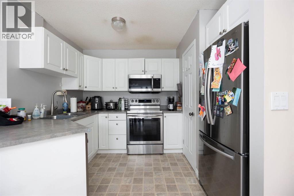 216 Parry Crescent, Fort Mcmurray, Alberta  T9K 0A4 - Photo 7 - A2291822