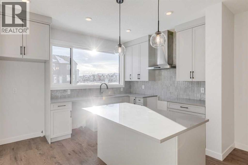 33 Savanna Place Ne, Calgary, Alberta  T3J 4B6 - Photo 13 - A2286886