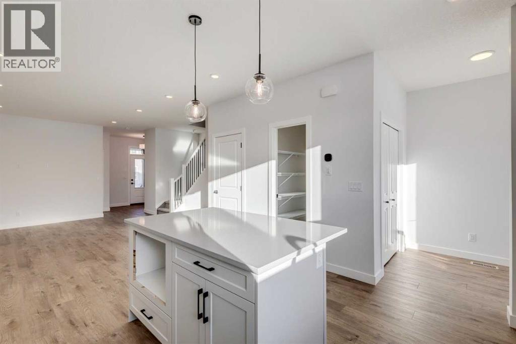 33 Savanna Place Ne, Calgary, Alberta  T3J 4B6 - Photo 16 - A2286886