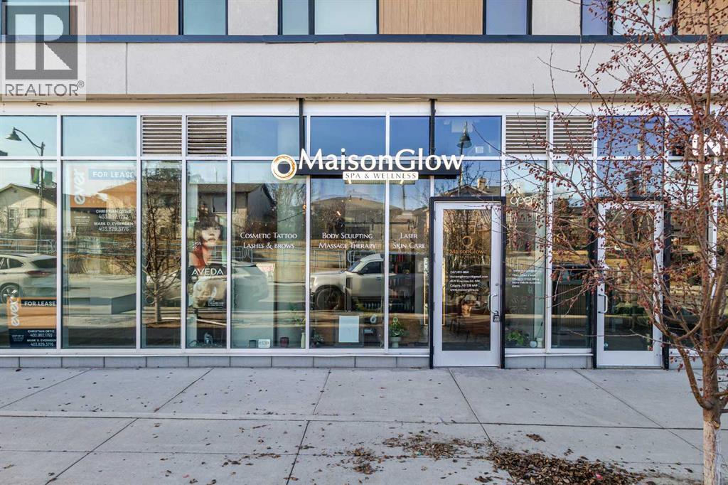 4539 Bowness Road NW, Calgary, Alberta