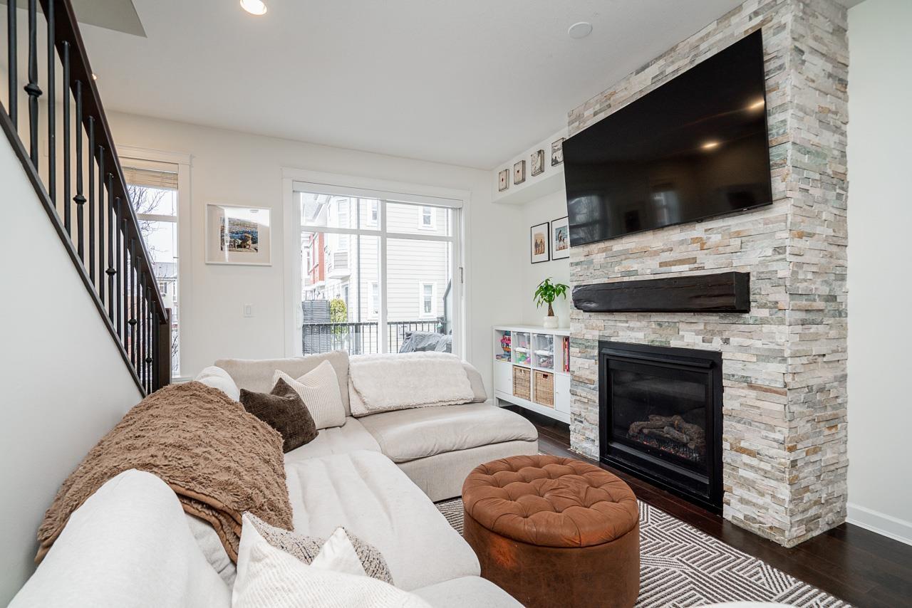 44 8068 207 Street, Langley, British Columbia  V2Y 0M9 - Photo 1 - R3105917