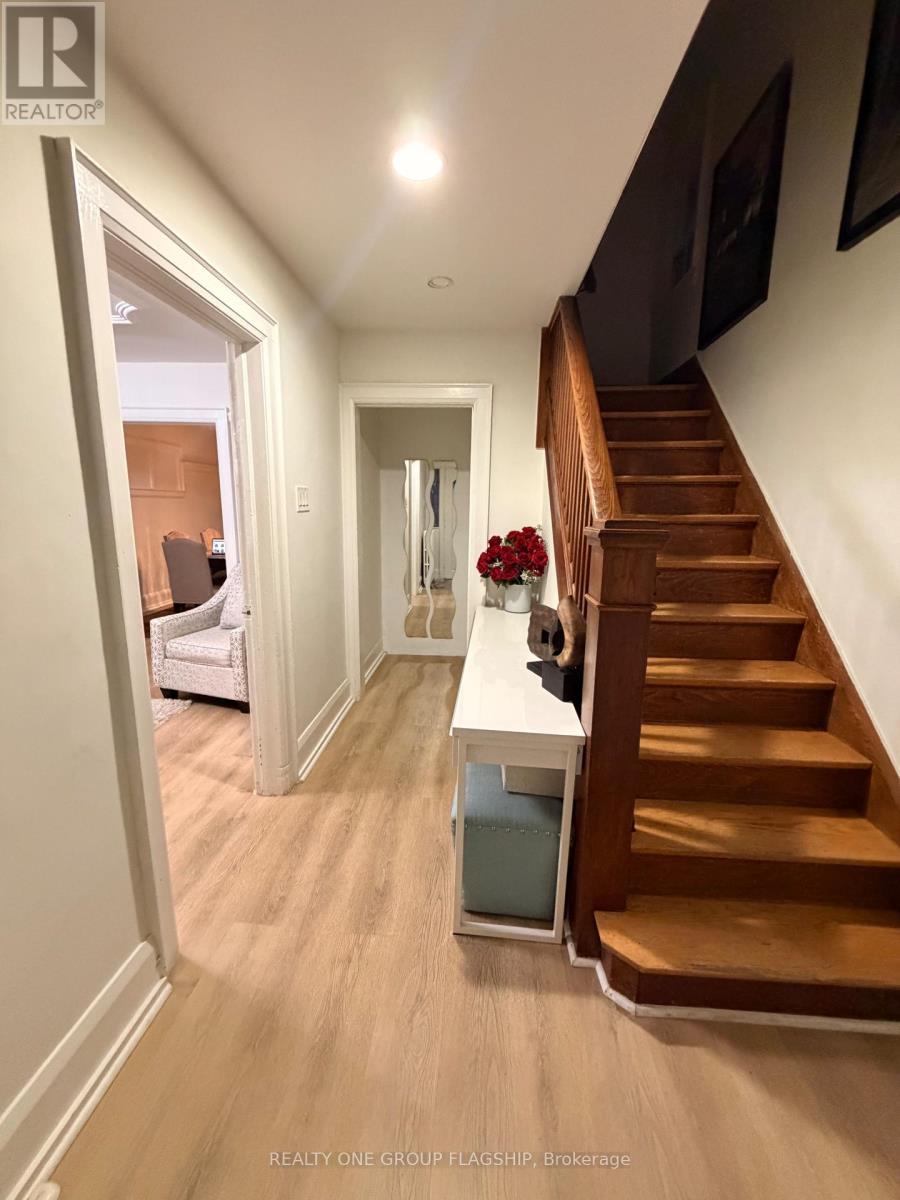 30 Bowie Avenue, Toronto, Ontario  M6E 2P1 - Photo 2 - W12960624