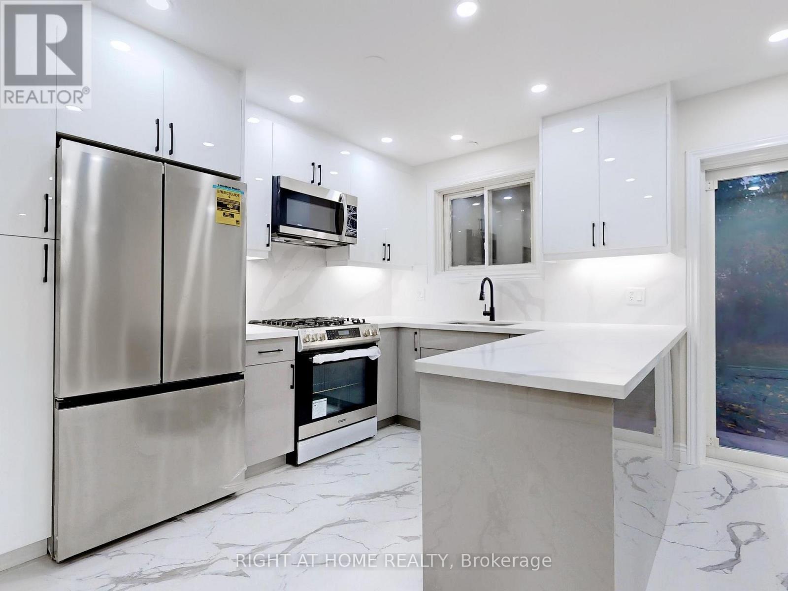 4 - 2060 Prospect Street, Burlington, Ontario  L7R 1Y9 - Photo 14 - W12960640