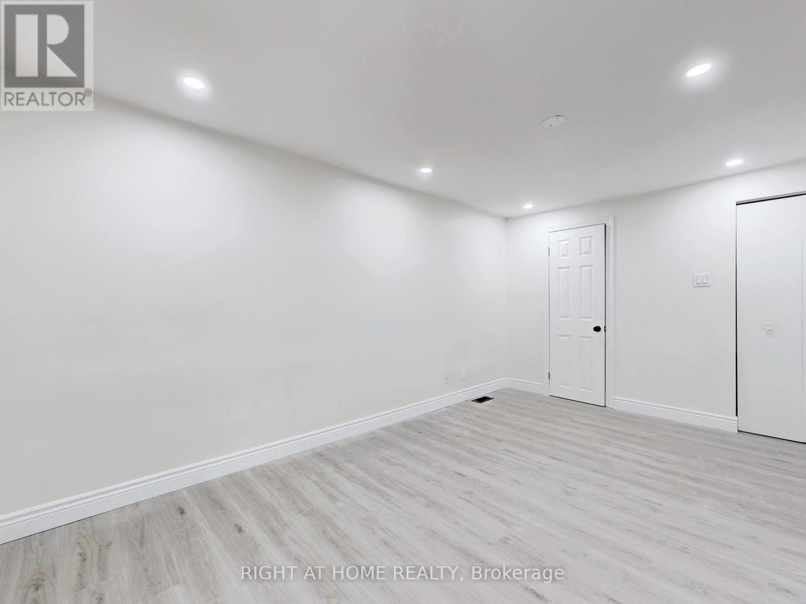 4 - 2060 Prospect Street, Burlington, Ontario  L7R 1Y9 - Photo 20 - W12960640