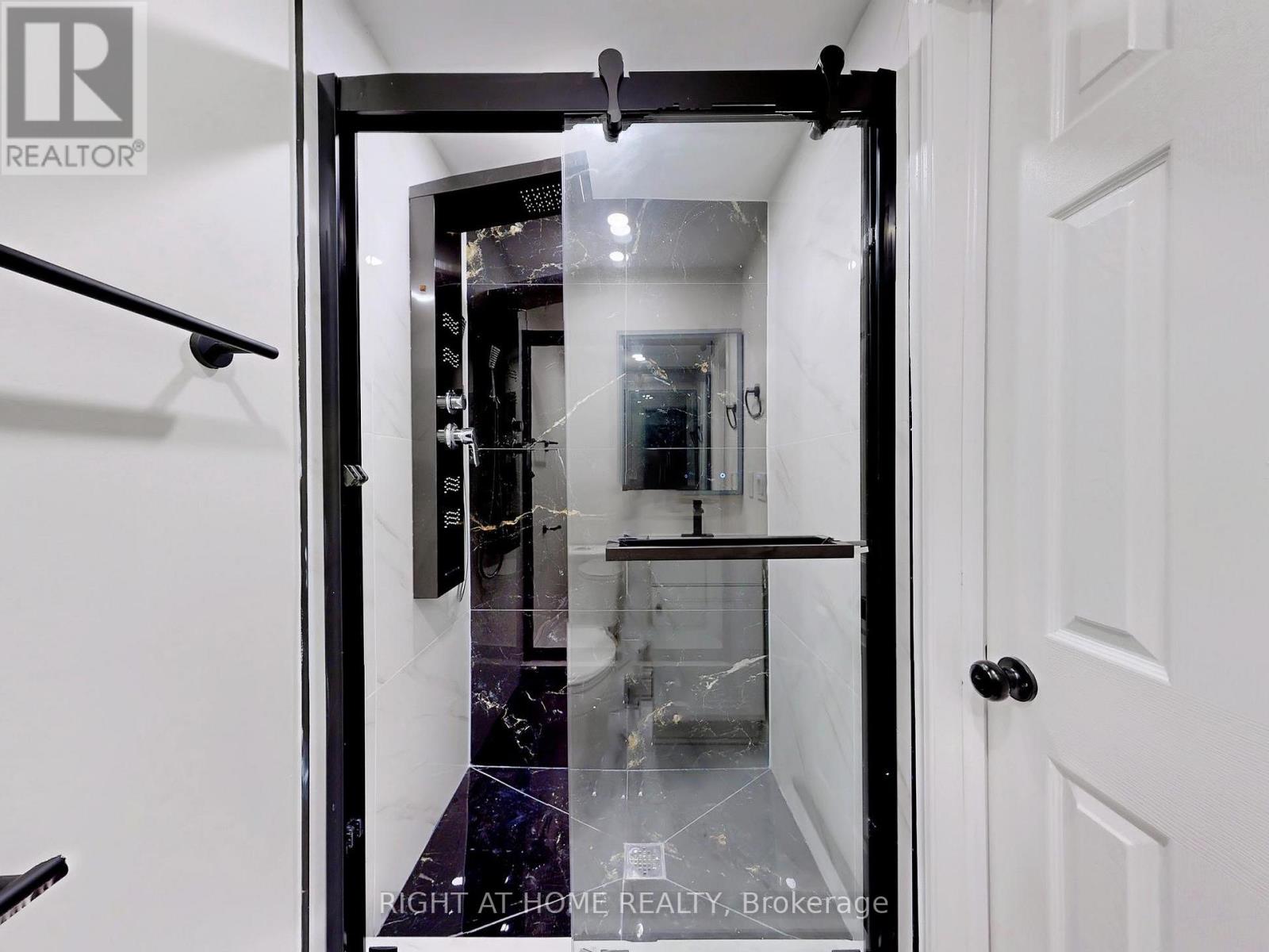 4 - 2060 Prospect Street, Burlington, Ontario  L7R 1Y9 - Photo 23 - W12960640