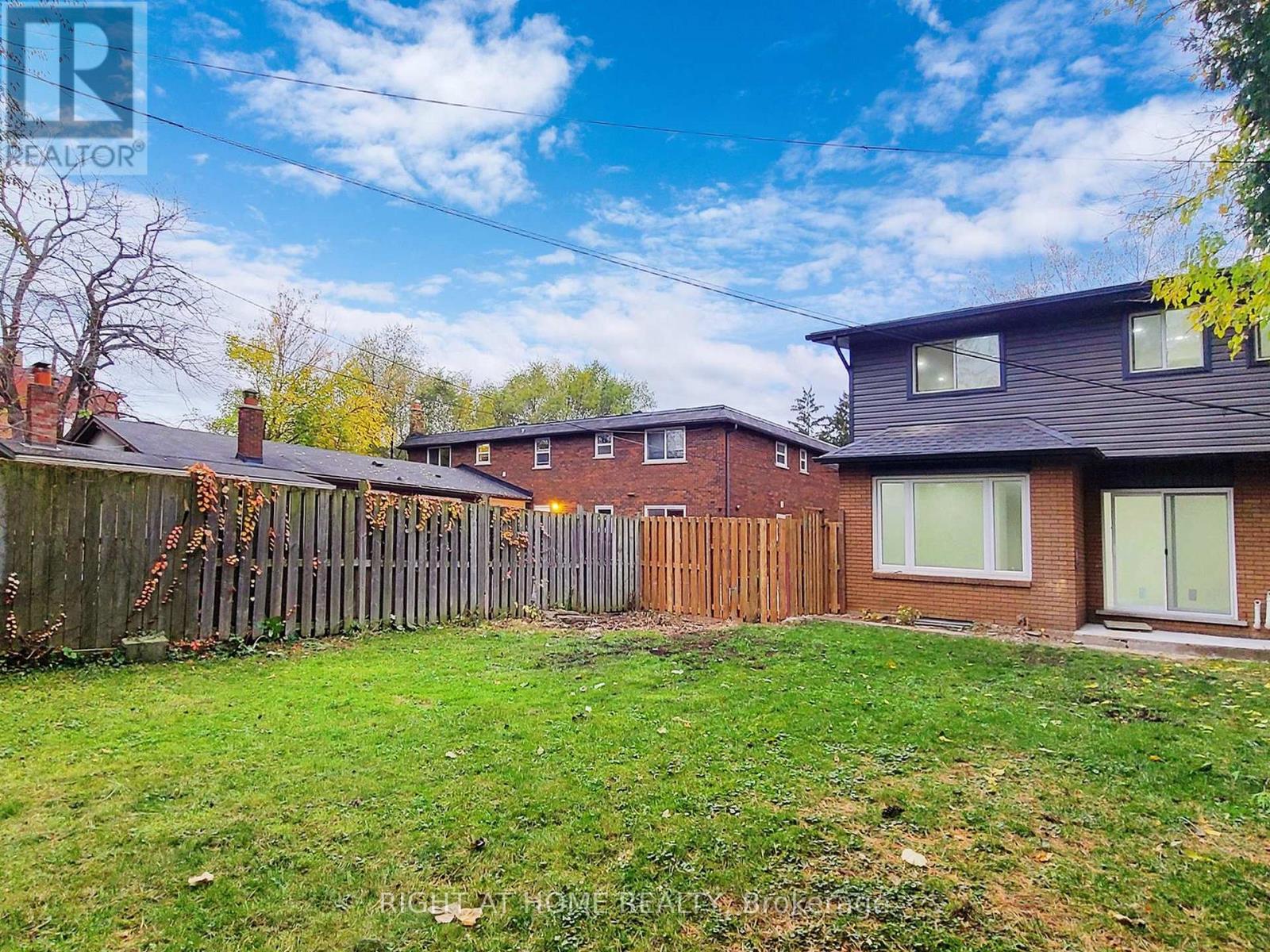 4 - 2060 Prospect Street, Burlington, Ontario  L7R 1Y9 - Photo 38 - W12960640