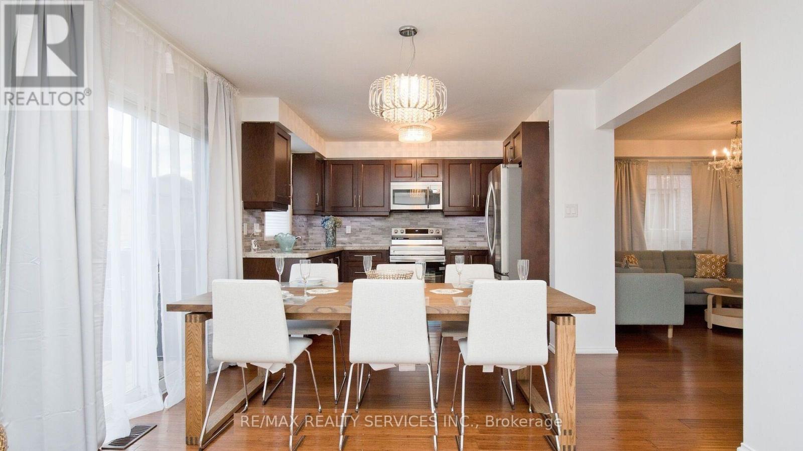 13 Waterdale Road, Brampton, Ontario  L7A 1S7 - Photo 5 - W12960646