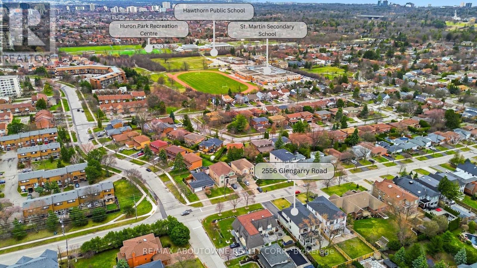 2556 Glengarry Road, Mississauga, Ontario  L5C 1Y3 - Photo 49 - W12960652