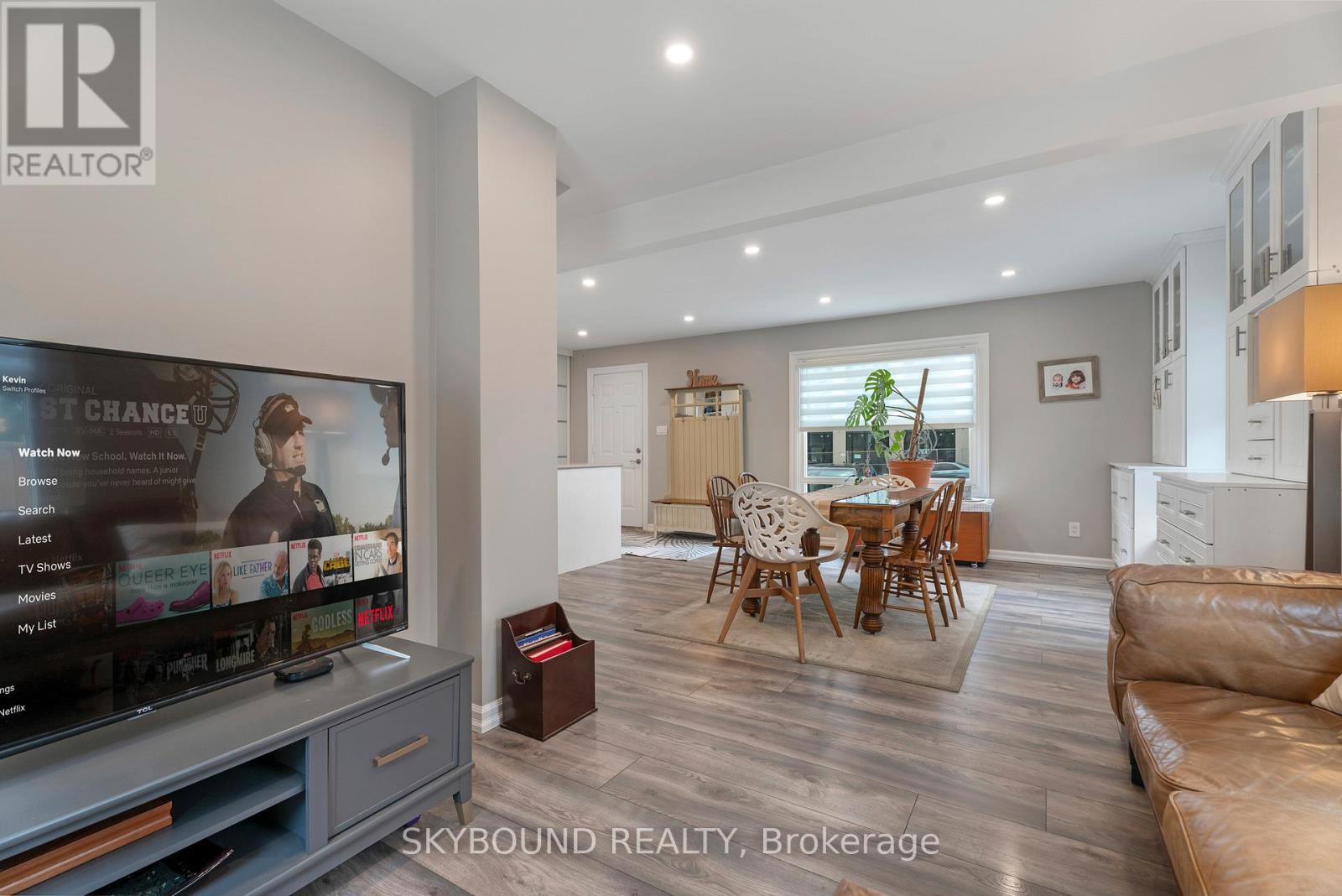 790 The Queensway, Toronto, Ontario  M8Z 1N5 - Photo 12 - W12960658