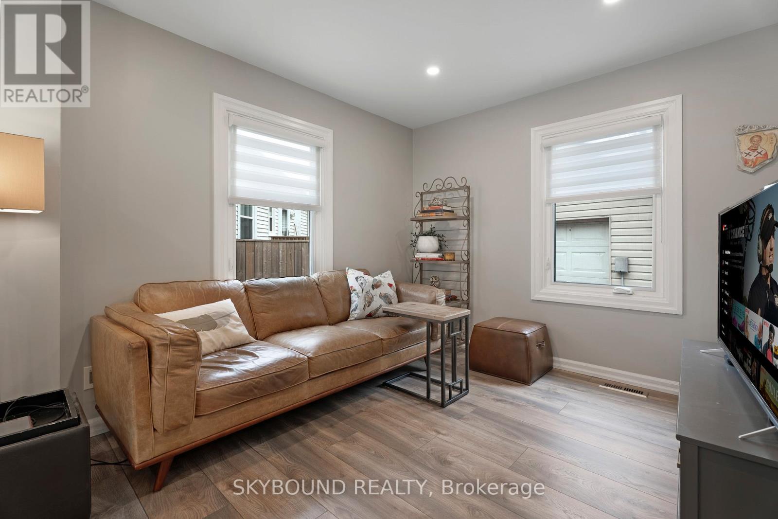 790 The Queensway, Toronto, Ontario  M8Z 1N5 - Photo 13 - W12960658