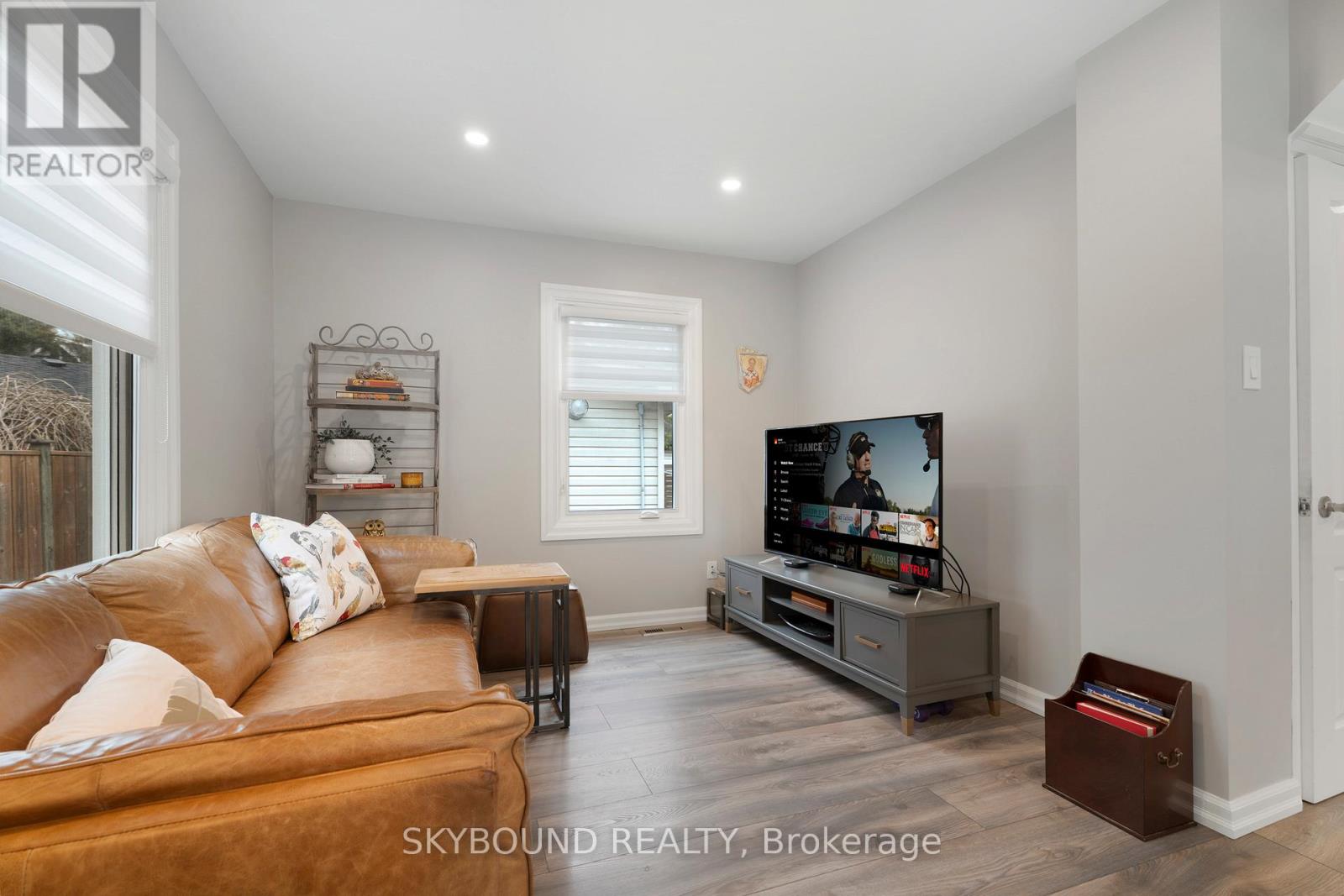 790 The Queensway, Toronto, Ontario  M8Z 1N5 - Photo 14 - W12960658