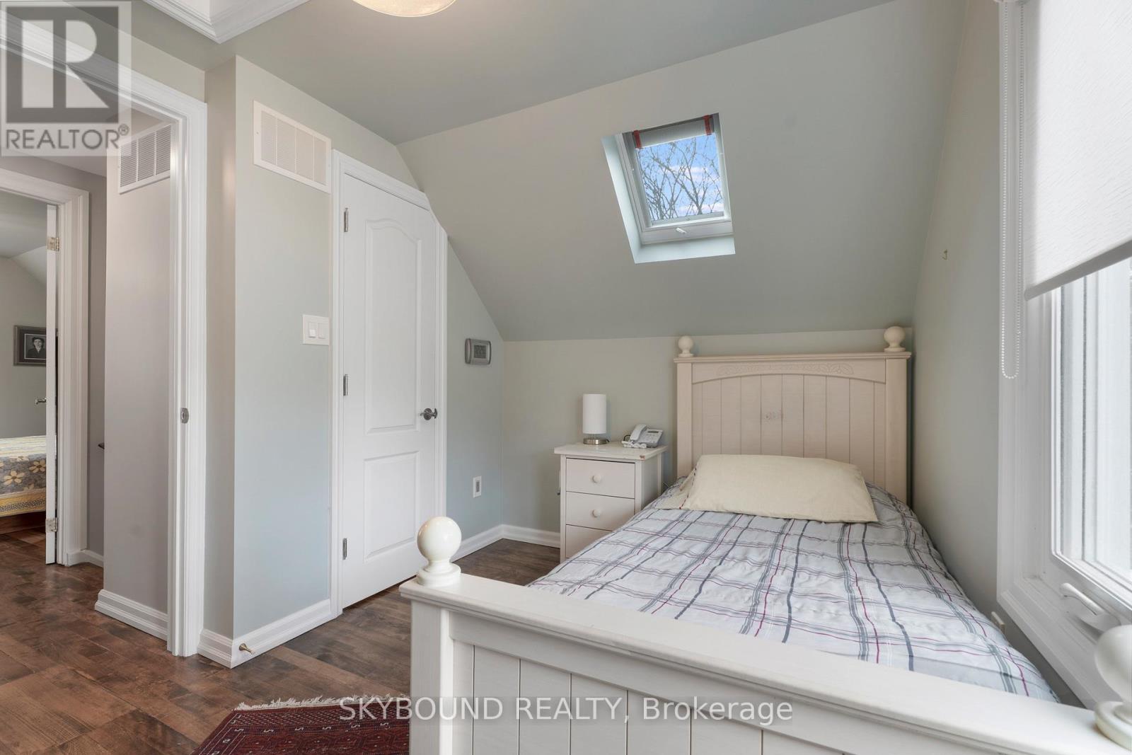 790 The Queensway, Toronto, Ontario  M8Z 1N5 - Photo 21 - W12960658