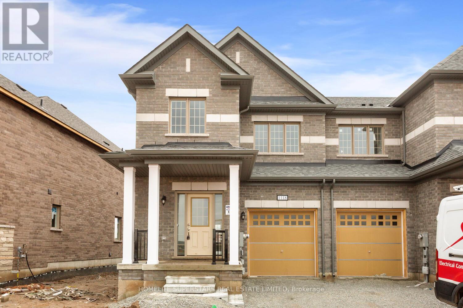 1118 Trudeau Drive, Milton, Ontario  L9E 2J4 - Photo 2 - W12960662