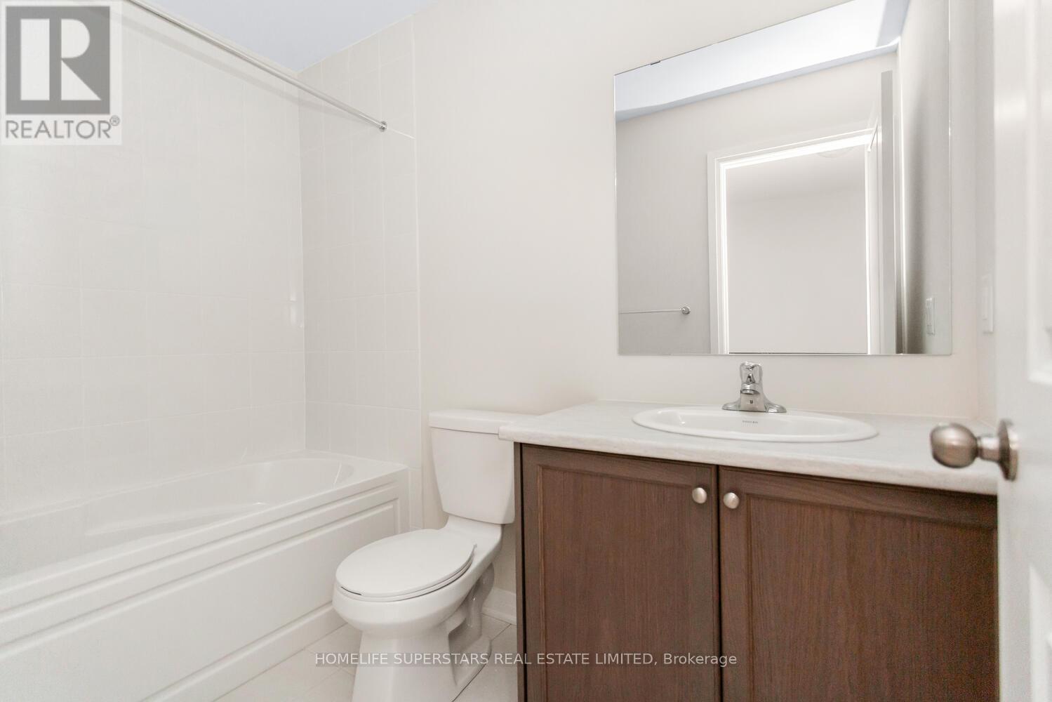 1118 Trudeau Drive, Milton, Ontario  L9E 2J4 - Photo 20 - W12960662