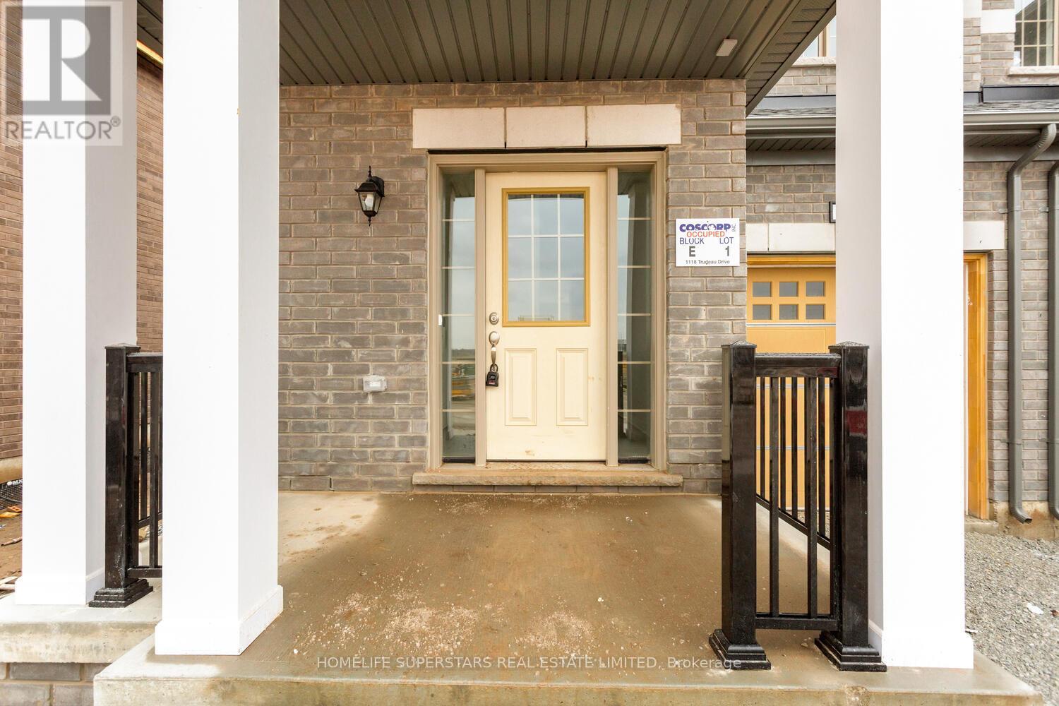 1118 Trudeau Drive, Milton, Ontario  L9E 2J4 - Photo 3 - W12960662